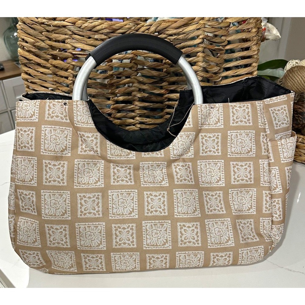 Large Reusable Shopping Bag Foldable Polyester Geometric Beige/White/Black